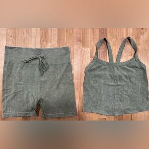 NWOT No Boundaries Olive Green Active Crop Top and Shorts Set